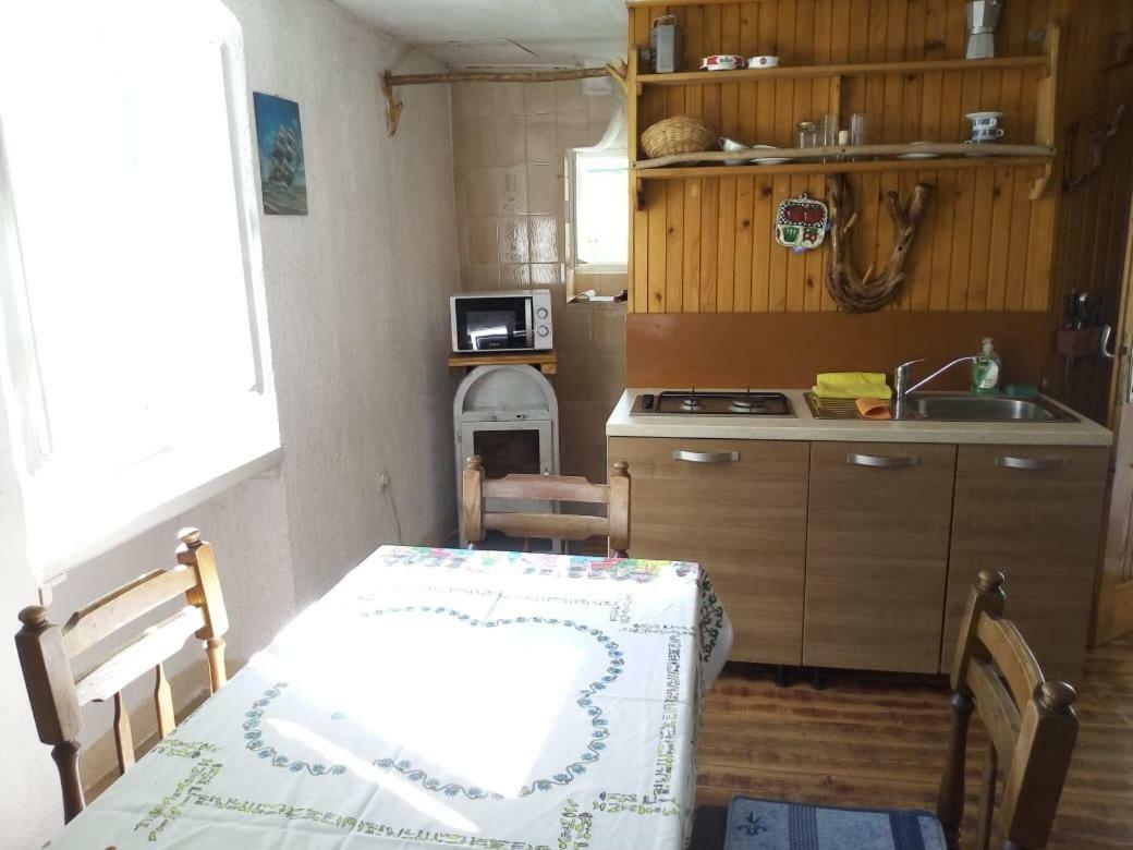 Apartman Dinko Lubenice Dış mekan fotoğraf